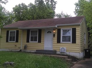 412 Lancashire Rd, Saint Louis, MO 63137