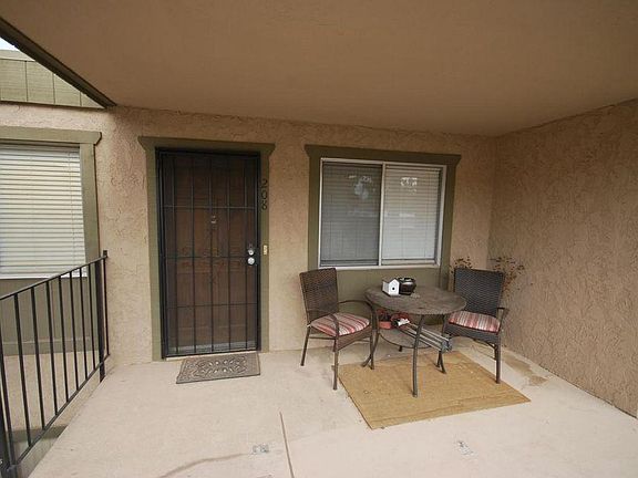 Front Patio Area with Screen Door