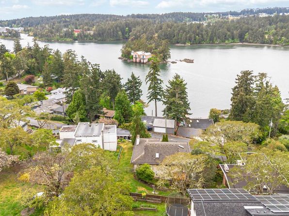 558 View Royal Ave #A, View Royal, BC V9B 1B7