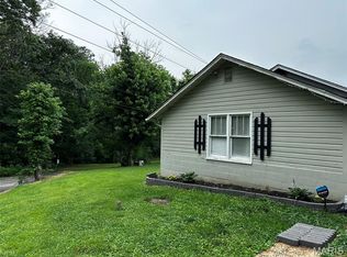 713 3rd St, Marble Hill, MO 63764