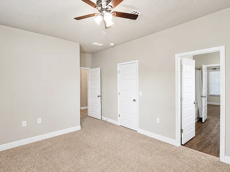 3674 Hawks Landing Cir — Photo 13