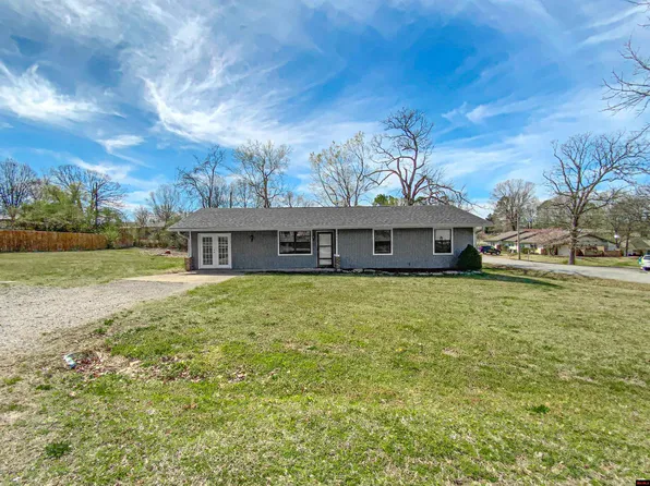 701 Summerhill Dr, Gassville, AR 72635