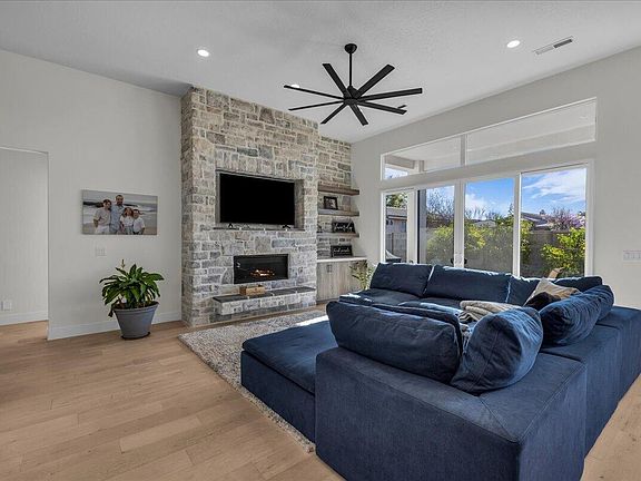 5th image of 404 N Marsala Way