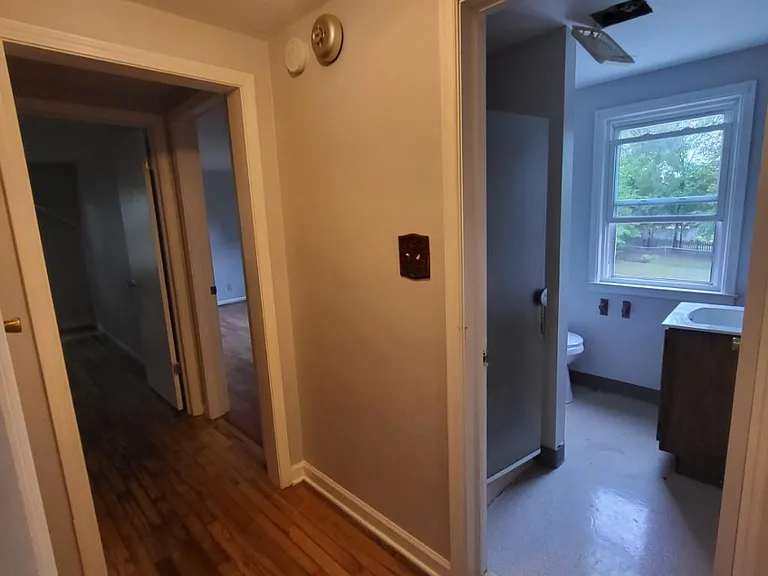 619 Salem St — Photo 12