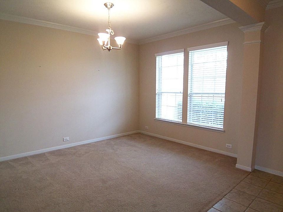 2nd image of 1614 Taylor Mill Ct