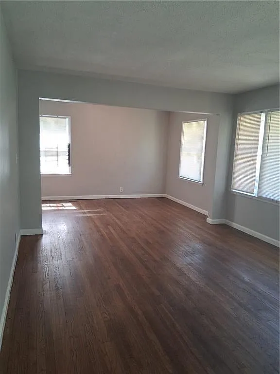 Building Photo - 2078 E Lilac Ln
