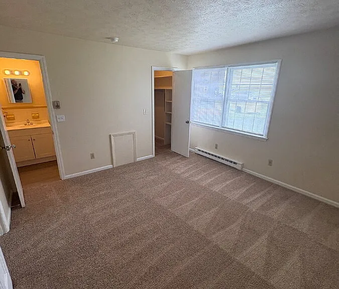 91 Ashby Ave #D — Photo 6