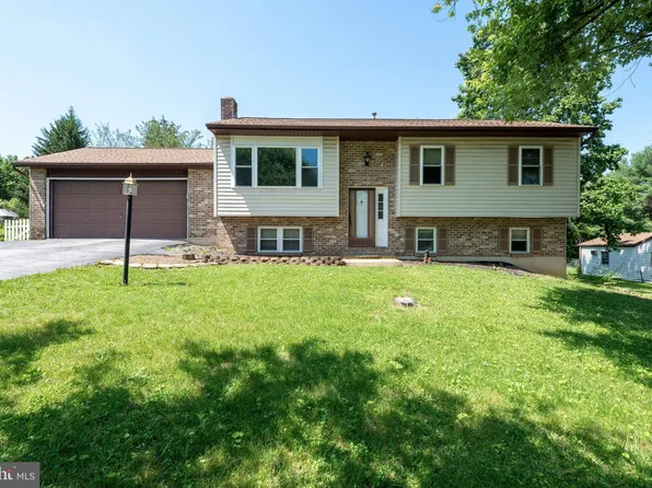 1620 Valley Vista Dr, York, PA 17406