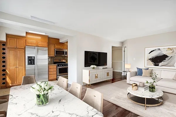 Rented by Greystar | media 3