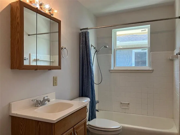 6618 Marshal Foch St — Photo 20