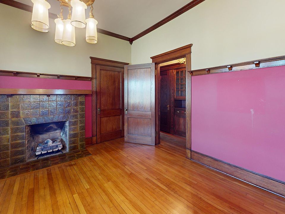 7th image of this home