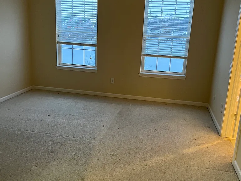 3522 Golden Gate Dr N — Photo 25