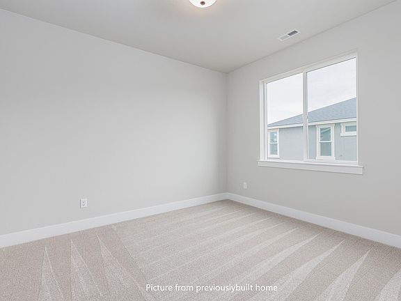 4th image of 11924 Nottingham Dr