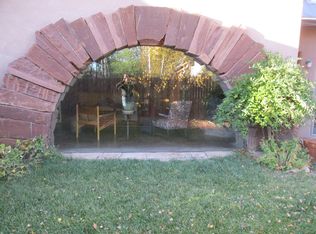 422 La Joya Rd, Santa Fe, NM 87501