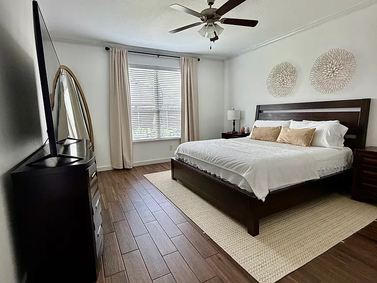 1812 Alton Way — Photo 16