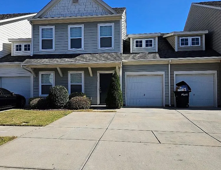 2824 Hopeton Ct — Photo 1