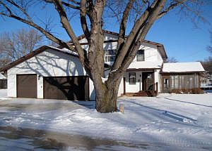 3rd image of 1316 Jerdee Ln
