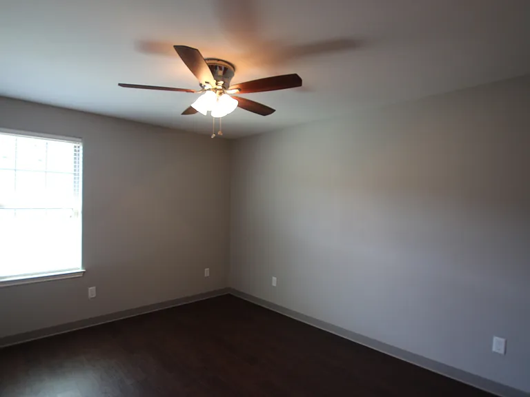McDonald Duplexes — Photo 15