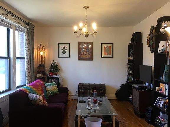 5th image of 5220 N Wolcott Ave #1