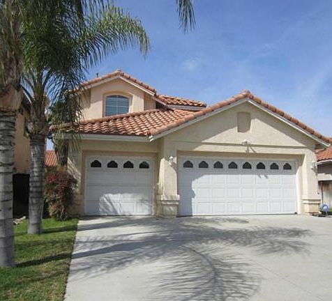 2nd image of 3071 Manchester Cir