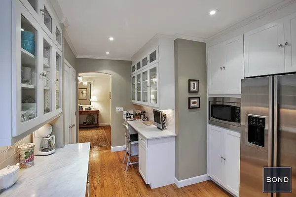 Sold by Bond New York | media 13