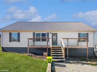 716 Sullivans Bend Rd, Elmwood, TN 38560