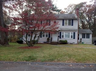 18 Boulder Dr, Burlington, MA 01803