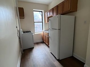 1025 45th St APT 3C, Brooklyn, NY 11219