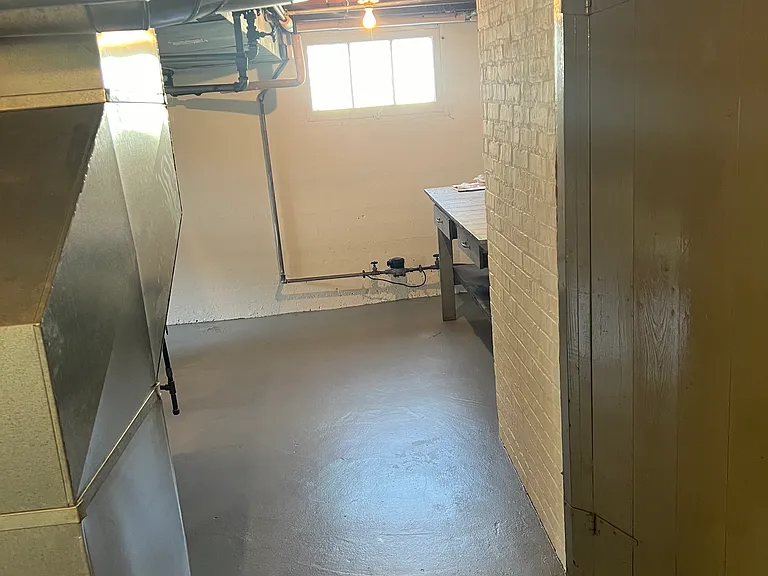 425 Pleasant St — Photo 18