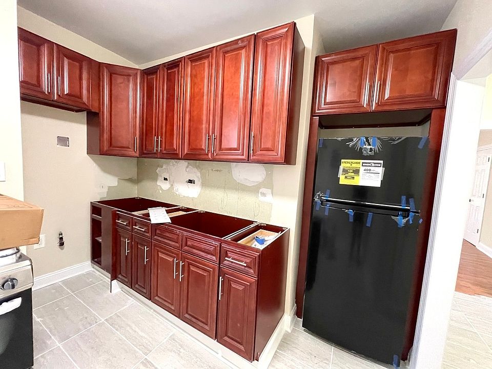 1st image of 24-52 29th St #3AA