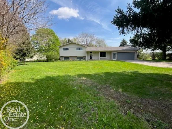 29115 Armada Ridge Rd, Richmond, MI 48062