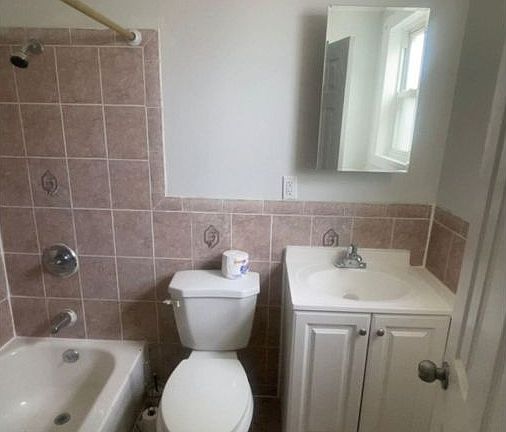 4th image of 15217 135th Ave