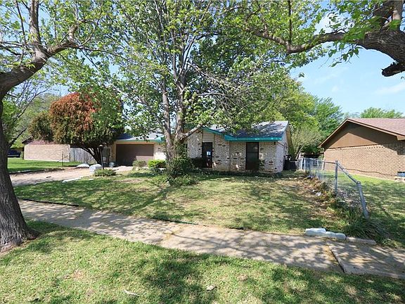 2nd image of 2742 Gregory Ln