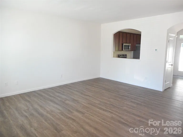 1030 Beatty Woods Dr — Photo 15