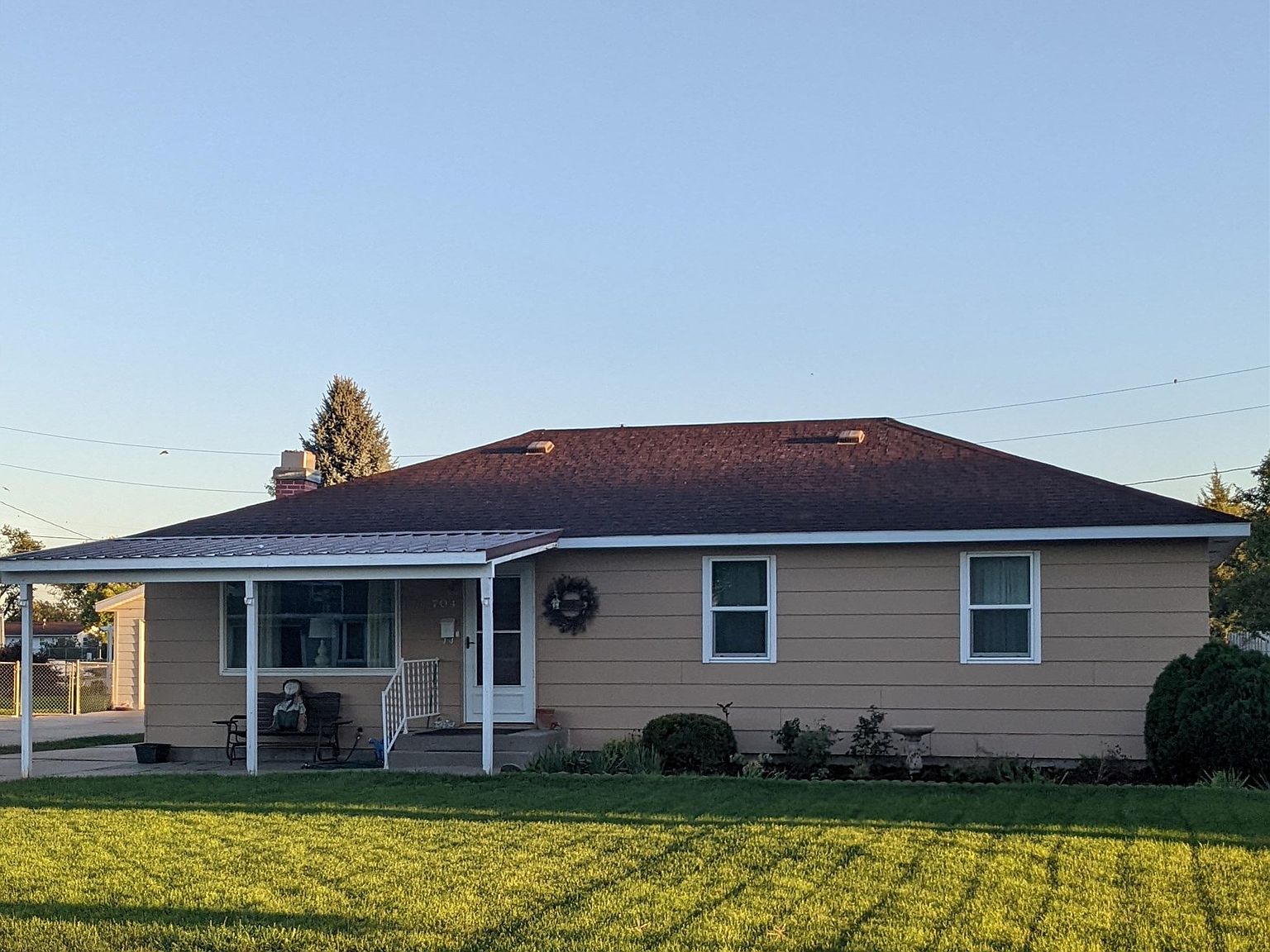 704 W 17th St, Cozad, NE 69130 Zillow
