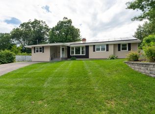 7 Northwood Dr, Nashua, NH 03063