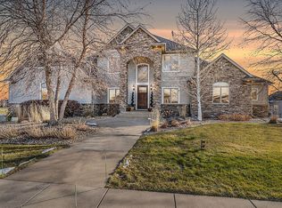 7300 S Shadow Creek Ave, Sioux Falls, SD 57108