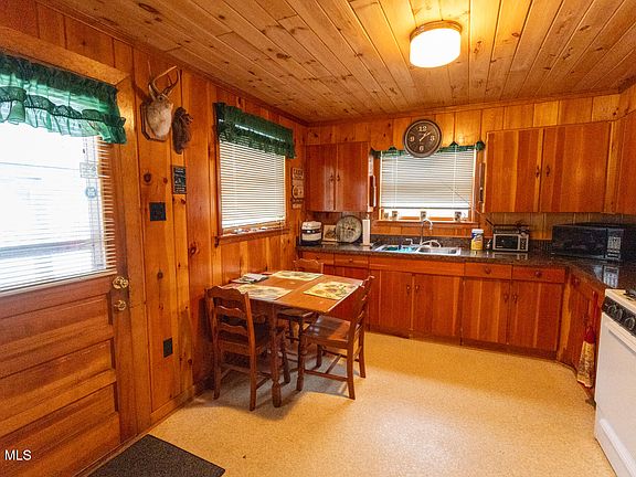 5th image of 1506 Adirondack Road