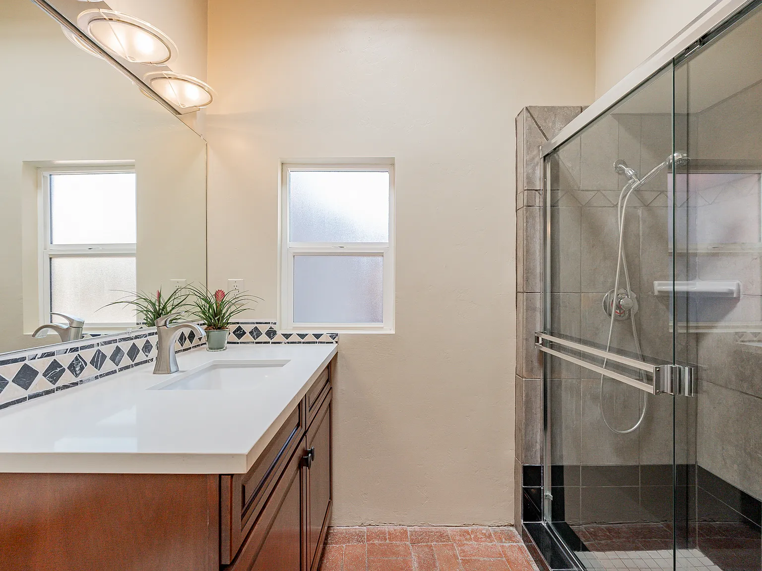 6259 E Timrod St — Photo 2