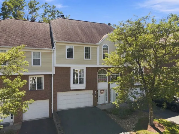 547 Lakewood Dr, Monroeville, PA 15146