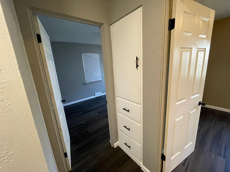2322 Hosmer St — Photo 4