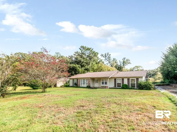 5901 Chalet Dr N, Mobile, AL 36608