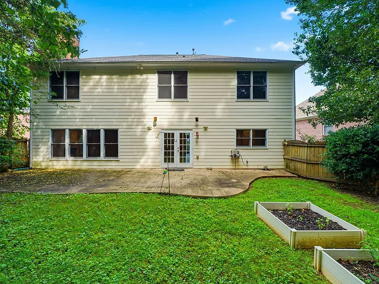 174 Ennisbrook Dr SE — Photo 50