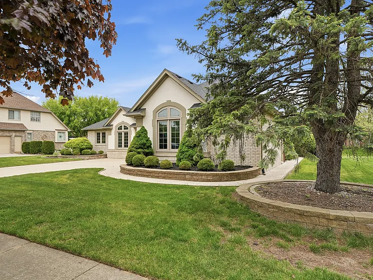 13697 Silent Woods Dr — Photo 4