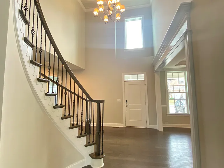 406 Gartrell Way — Photo 3