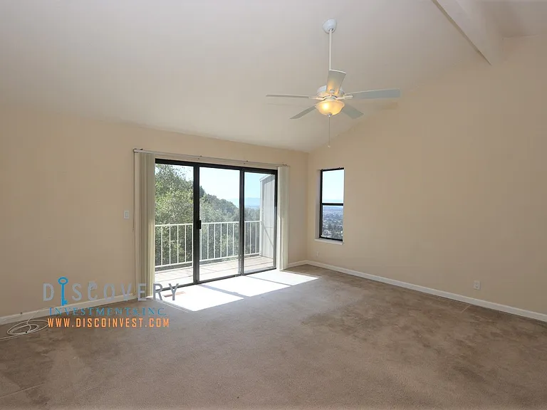 215 Samaria Ln — Photo 15