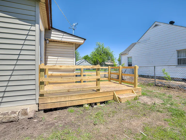 515 W Martin St — Photo 37