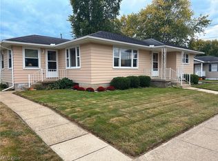 24 W 9th St, Dresden, OH 43821