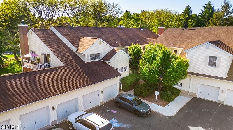 1st image of 366 Potomac Dr