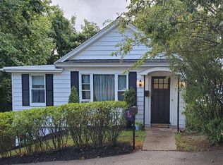 7 High Ridge Rd, Worcester, MA 01602